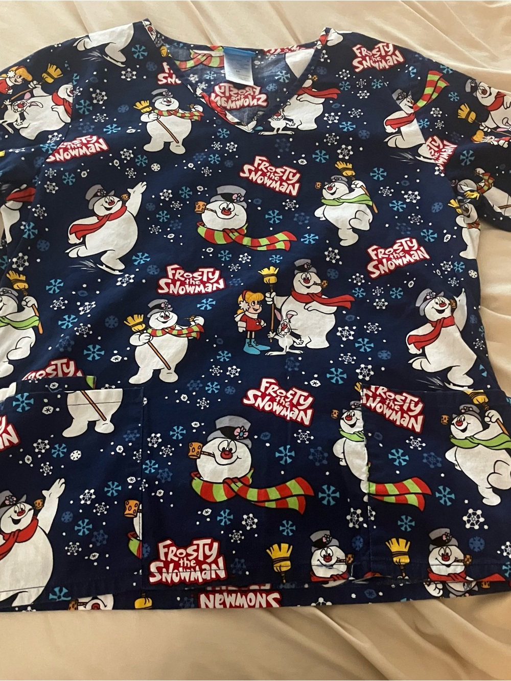 Frosty the Snowman V-Neck Medical Scrub Top Size M Navy Blue Christmas Holiday - Picture 2 of 16